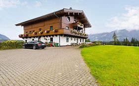 Apartment Kitzsteinhorn By Interhome